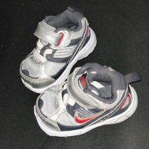 Infant Nike shoes 3c